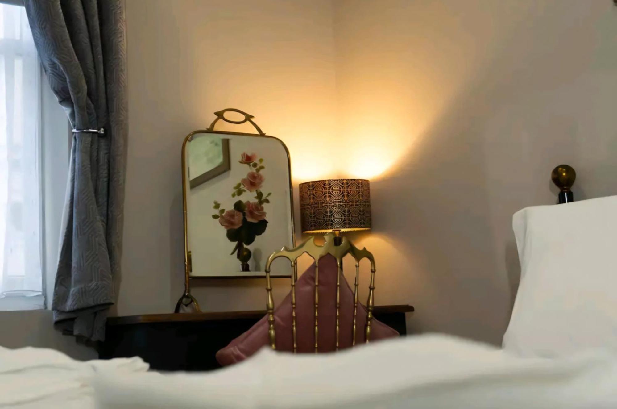 Stones Throw Apartment Scarborough Bagian luar foto